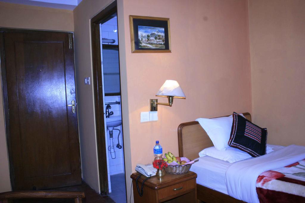 קטמנדו Heritage Home Hotel And Guest House חדר תמונה